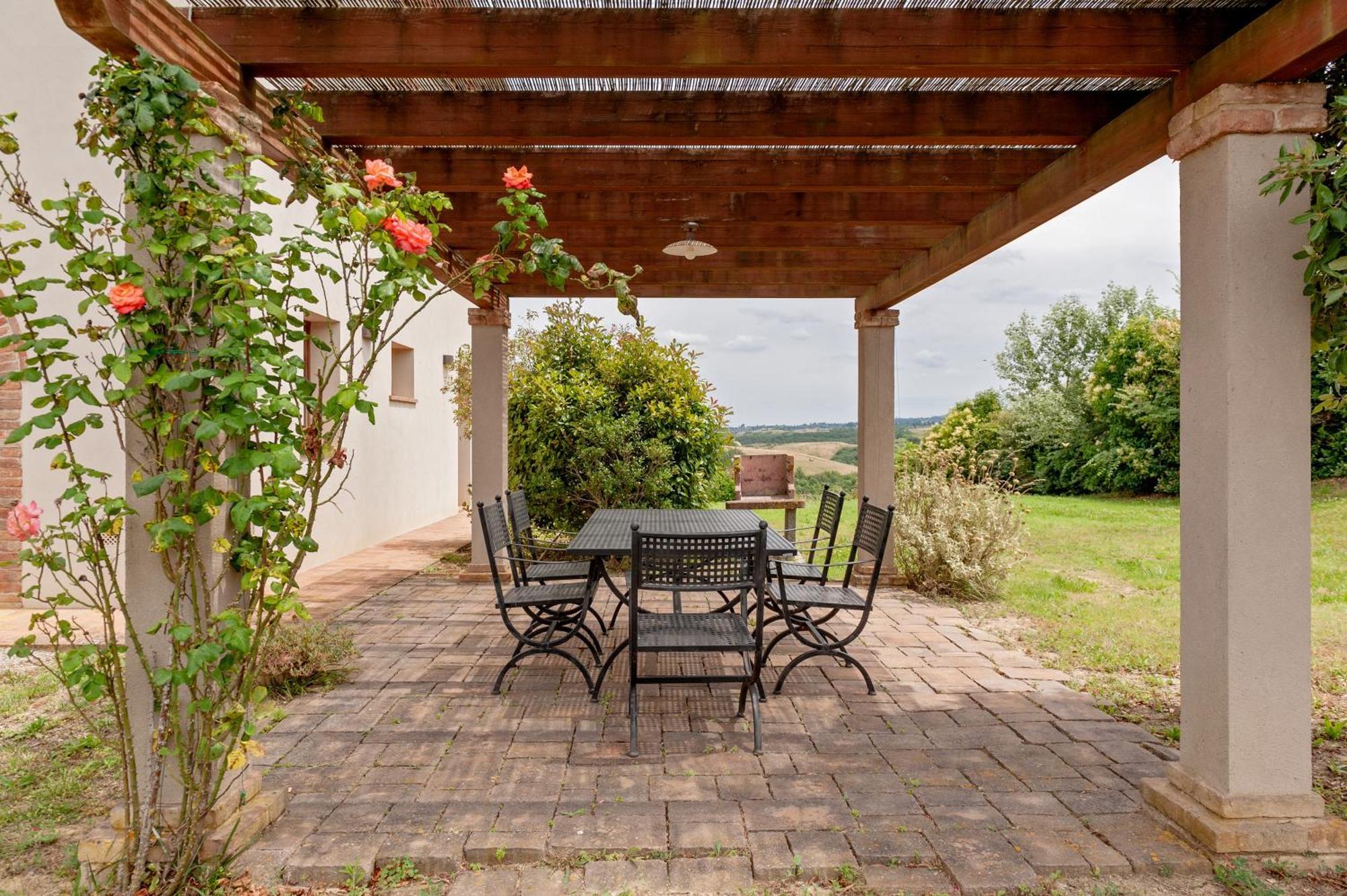 Il Borgo Delle Ville Palaia Exterior photo